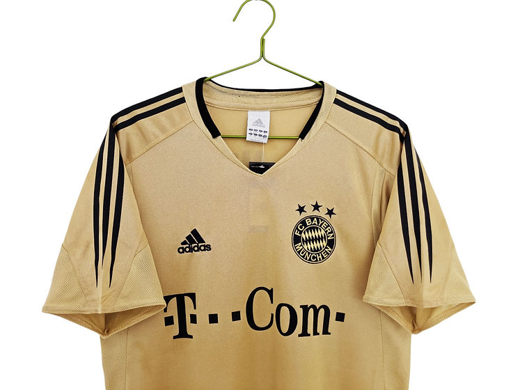 Retro Bayern Munich Away Shirt 2004/2005 - Retro Shirt Stories