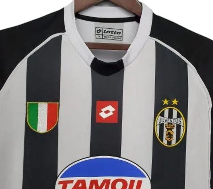Retro Juventus Home Shirt 2002/2003 - Retro Shirt Stories