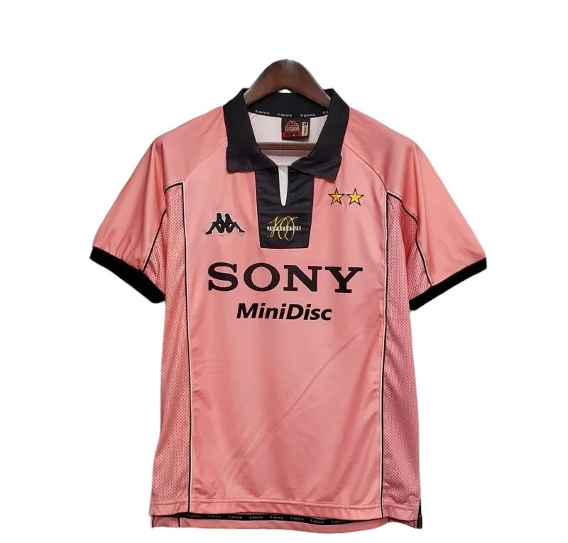 Retro Juventus Away Shirt 1997/1998 - Retro Shirt Stories