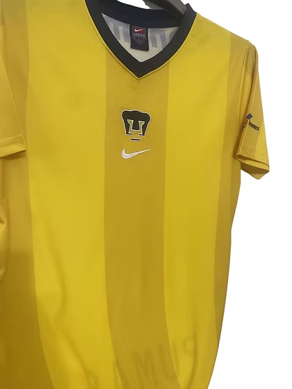 Retro Pumas Away Shirt 2000/2001 - Retro Shirt Stories