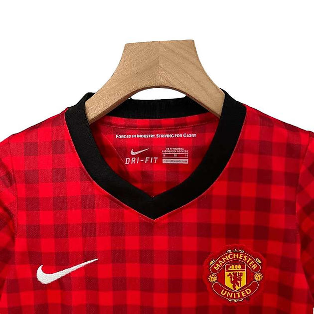 Retro Manchester United Home Kids Kit 2012-2013 - Retro Shirt Stories