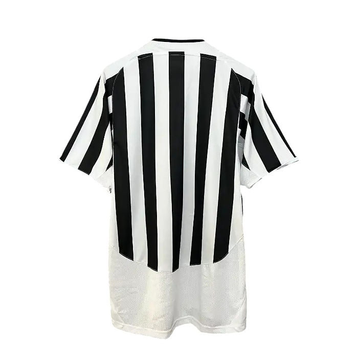 Retro Juventus Home Shirt 2003/2004 - Retro Shirt Stories