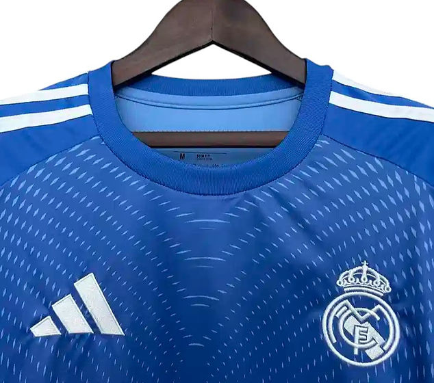 Real Madrid GK Shirt 2025/2026 - Time Warp Kits