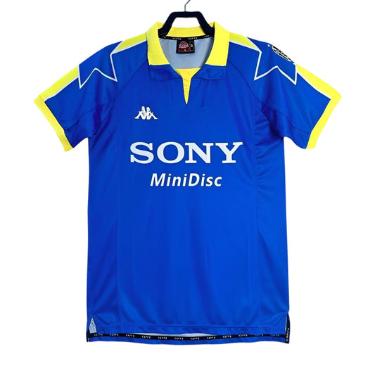 Retro Juventus Away Shirt 1997/1999 - Retro Shirt Stories