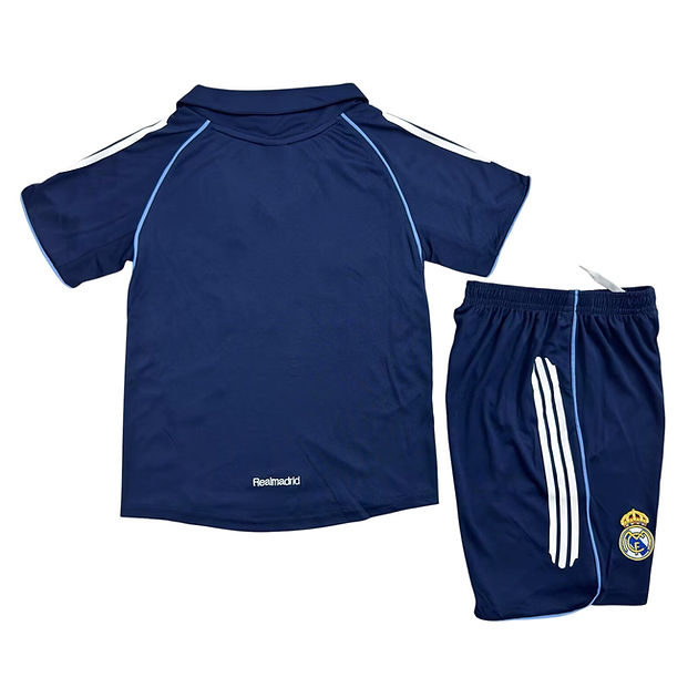Retro Real Madrid Away Kids Kit 2005/2006 - Retro Shirt Stories