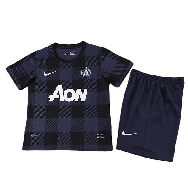 Retro Manchester United Away Kids Kit 2013/2014 - Retro Shirt Stories