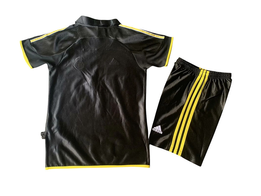 Retro Real Madrid Away Kids Kit 1999/2000 - Retro Shirt Stories
