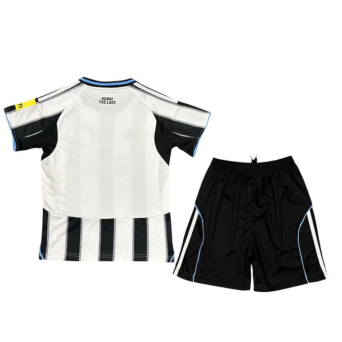 Newcastle Home Kids Kit 2025/2026 - Retro Shirt Stories