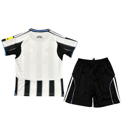 Newcastle Home Kids Kit 2025/2026 - Retro Shirt Stories