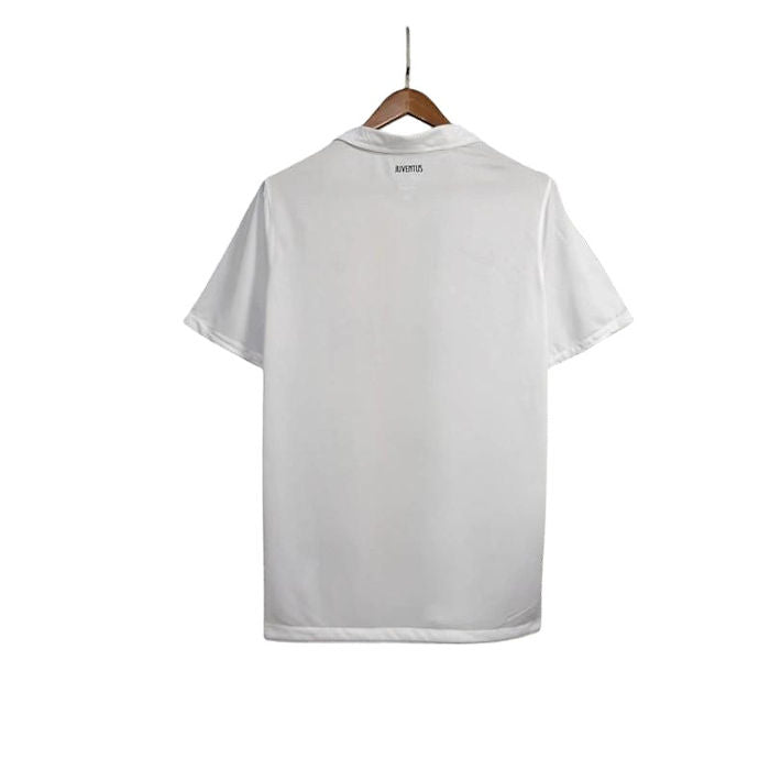 Retro Juventus Away Shirt 2010/2011 - Retro Shirt Stories