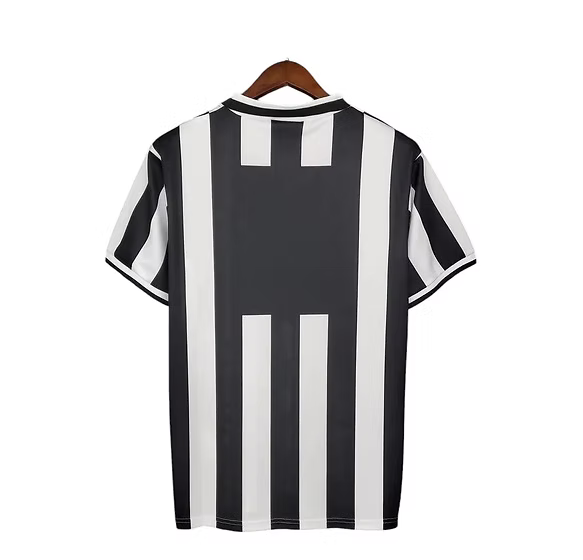 Retro Juventus Home Shirt 1994/1995 - Retro Shirt Stories