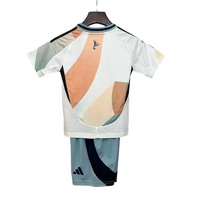 Spain Away Kids Kit 2025 - Retro Shirt Stories