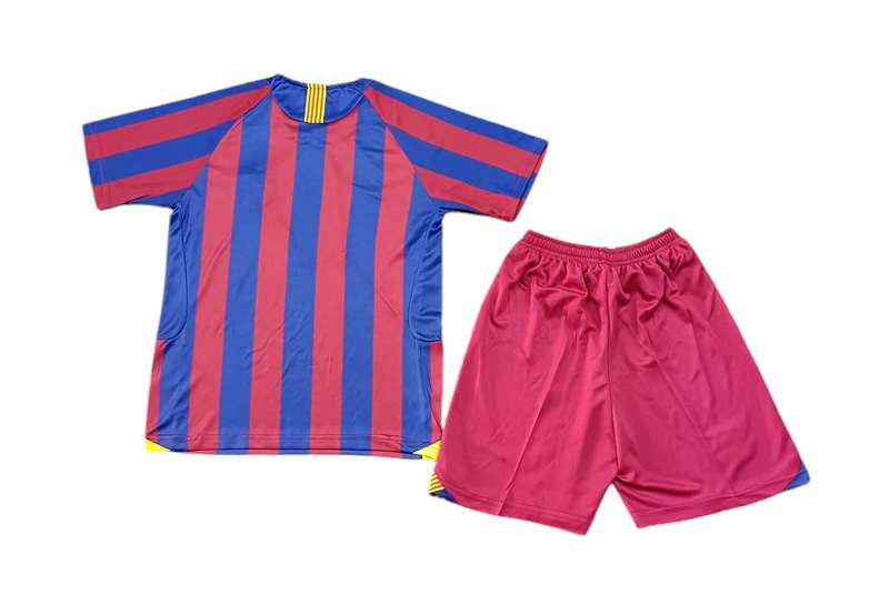 Retro Barcelona Home Kids Kit 2005/2006 - Retro Shirt Stories