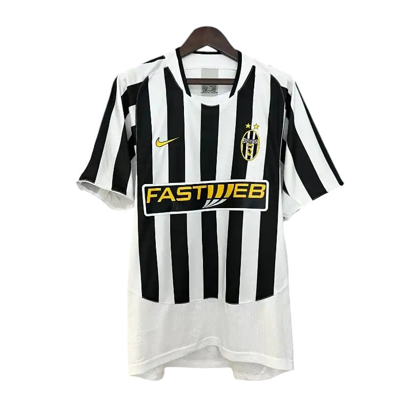 Retro Juventus Home Shirt 2003/2004 - Retro Shirt Stories
