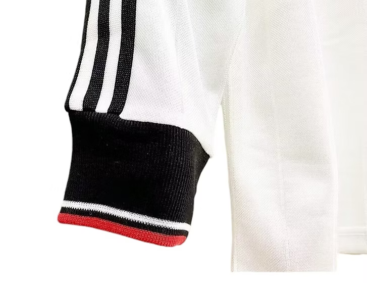 Retro Manchester United LS Away Shirt (FA Final edition) 1983 - Retro Shirt Stories