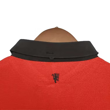 Retro Manchester United Home Shirt 2013/2014 - Retro Shirt Stories