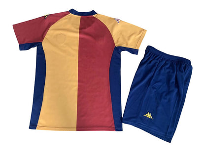 Retro Roma Home Kids Kit 2001/2002 - Retro Shirt Stories