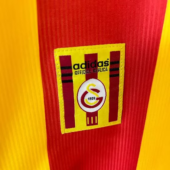 Retro Galatasaray Home Shirt 1999/2000 - Retro Shirt Stories